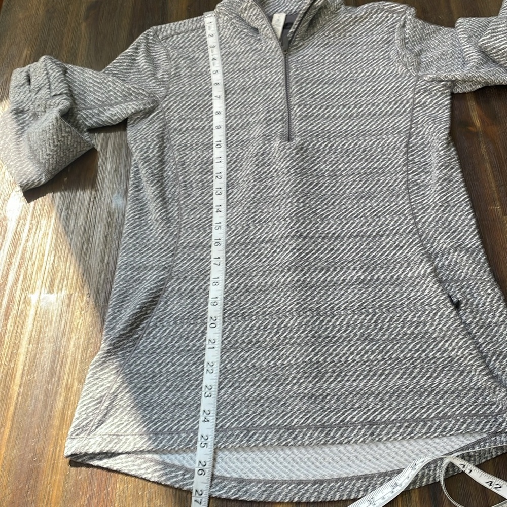 Lululemon Women’s Half Zip Pullover Sz 6 - Picture 8 of 8